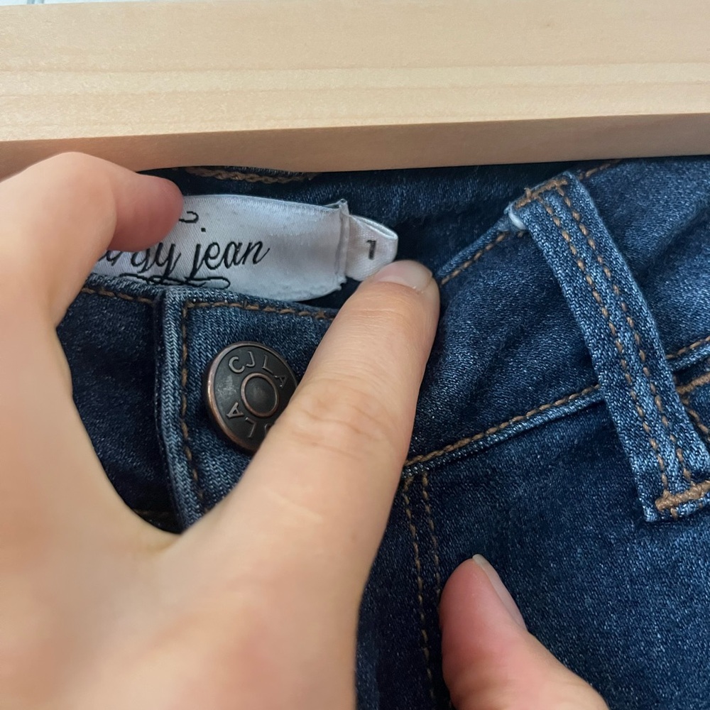 Carly Jean Bailey Jeans - Picture 6 of 7